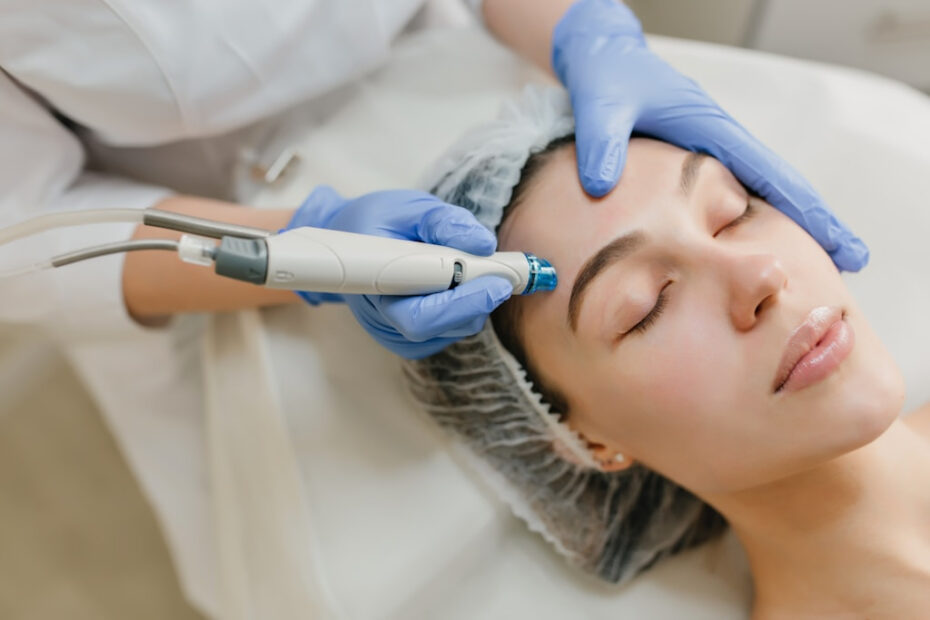 Laser frakcyjny w dermatologii – przy jakich problemach skóry się sprawdza?